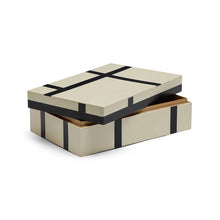 Load image into Gallery viewer, Box Cream &amp; Black