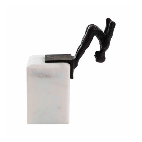 Bookend Diver