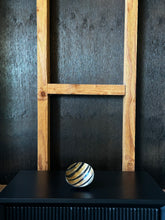 Load image into Gallery viewer, Bowl Horn Polished Round
