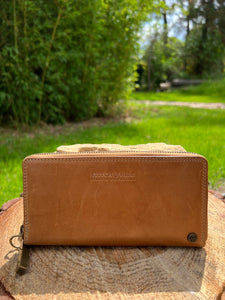 Stitch & Hide Christina Wallet